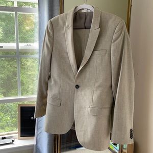 Meticulously Kept, Cream Top Man Full Suit, New